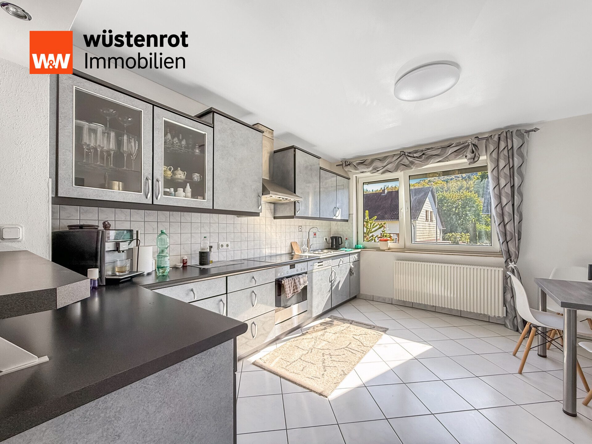 Immobilienangebot - Sankt Ingbert / Rentrisch - Alle - Viel Platz für Generationen – gepflegtes Einfamilienhaus mit Einliegerwohnung, Garten und PV