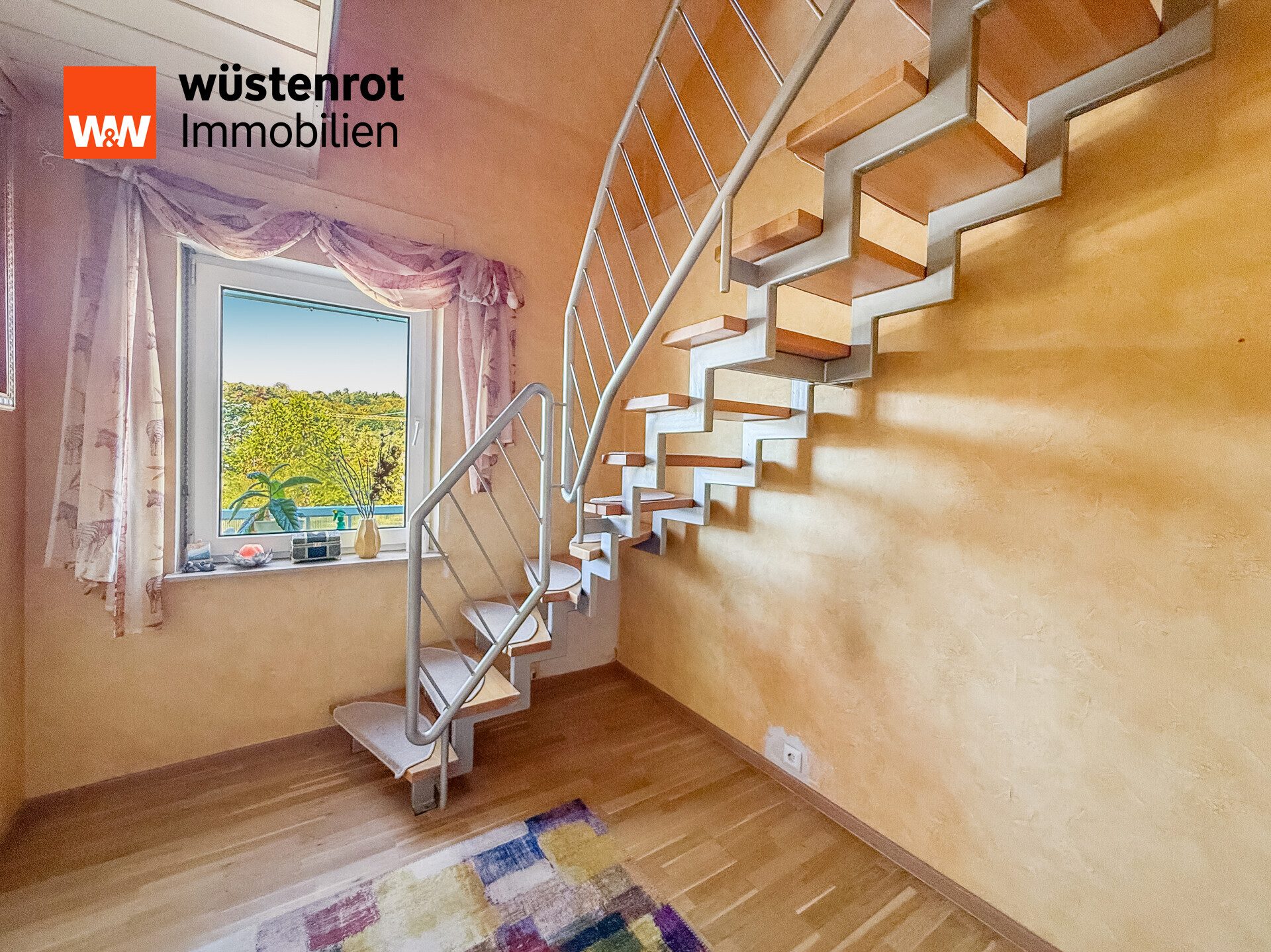 Immobilienangebot - Sankt Ingbert / Rentrisch - Alle - Viel Platz für Generationen – gepflegtes Einfamilienhaus mit Einliegerwohnung, Garten und PV