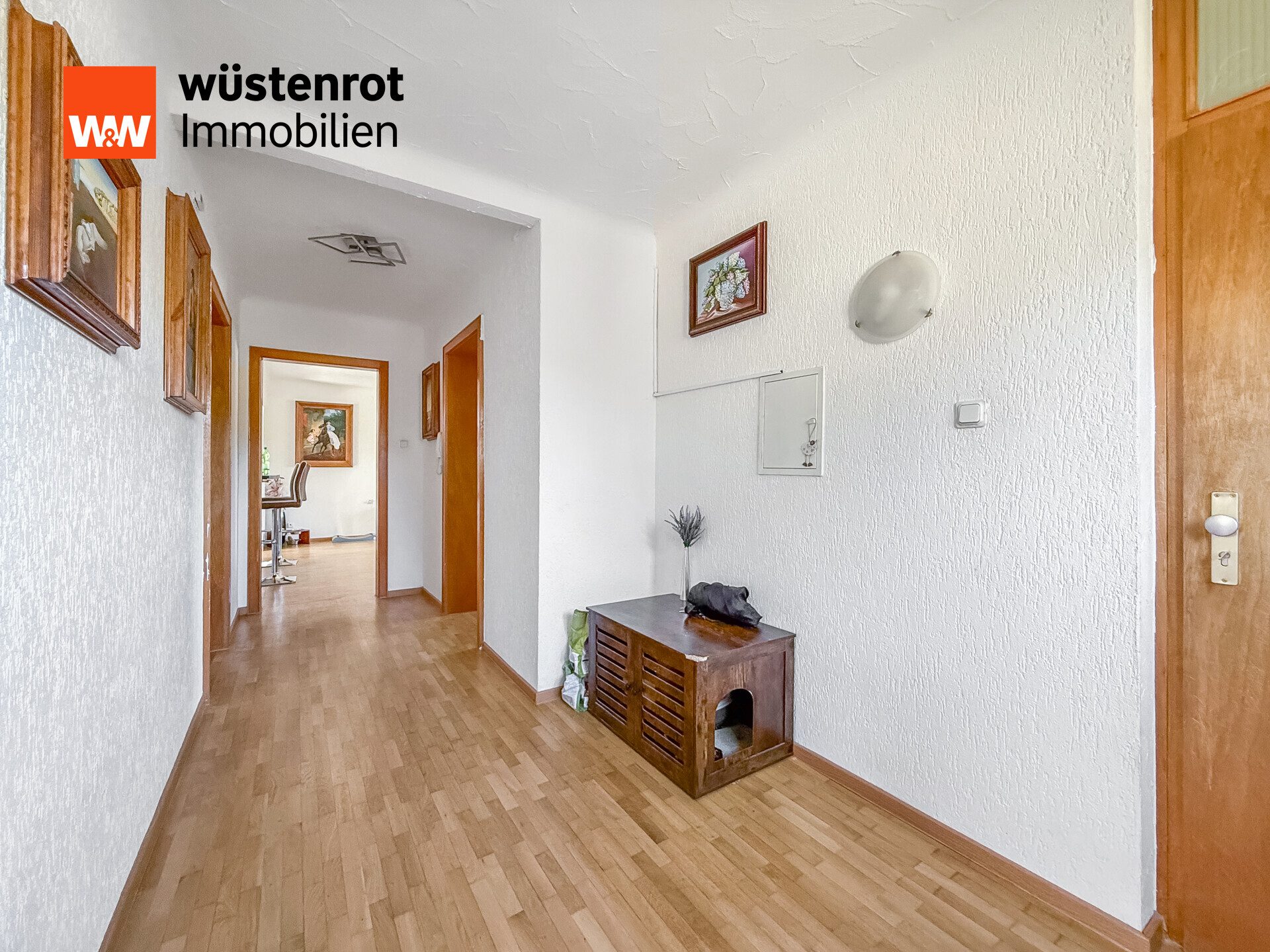 Immobilienangebot - Sankt Ingbert / Rentrisch - Alle - Viel Platz für Generationen – gepflegtes Einfamilienhaus mit Einliegerwohnung, Garten und PV