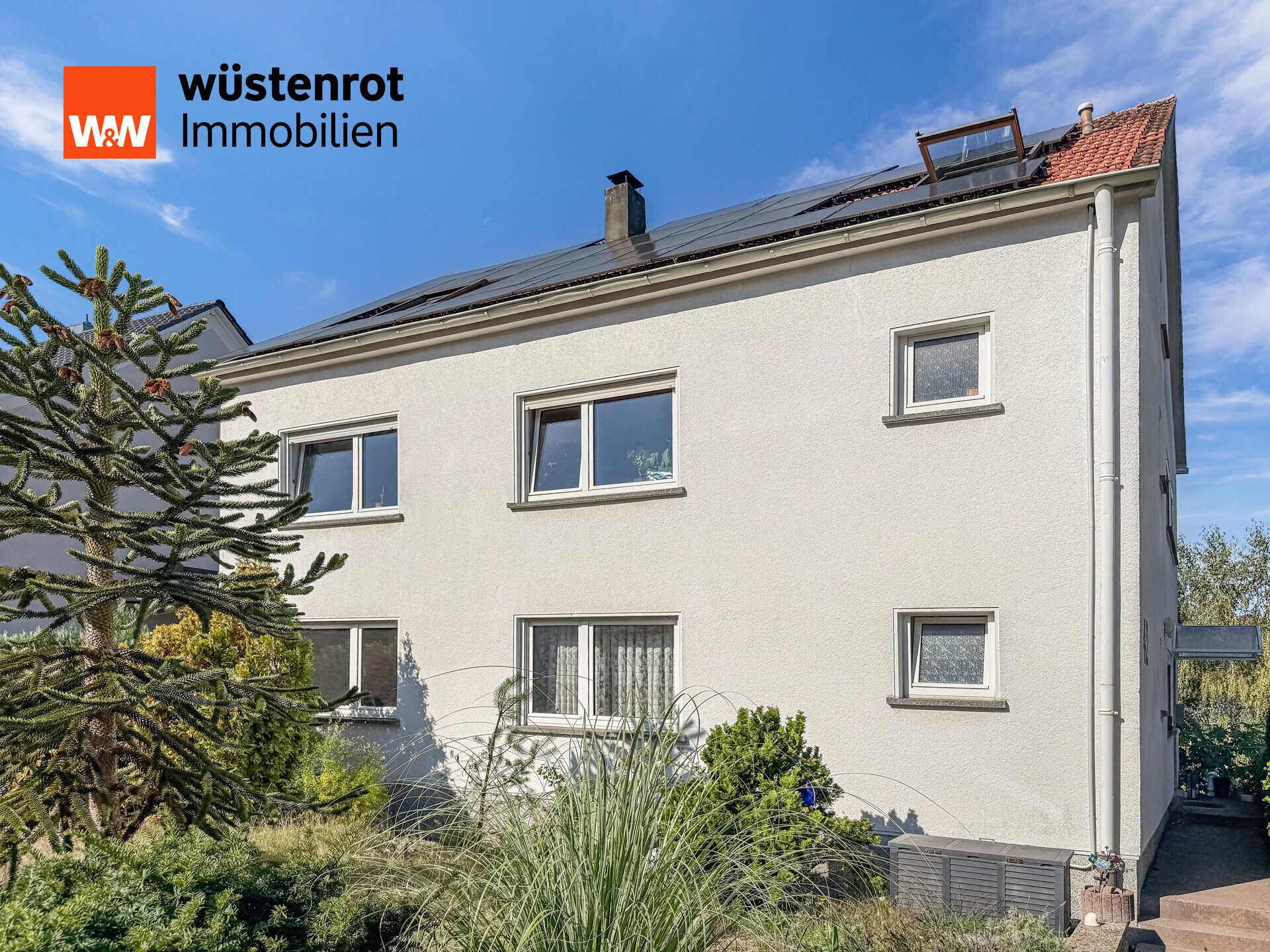 Immobilienangebot - Sankt Ingbert / Rentrisch - Alle - Viel Platz für Generationen – gepflegtes Einfamilienhaus mit Einliegerwohnung, Garten und PV