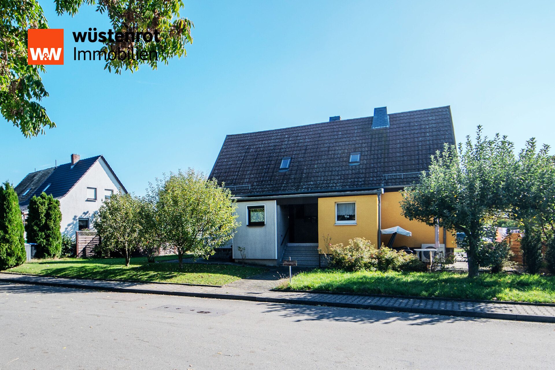 Immobilienangebot - Frohburg - Alle - Einziehen und Wohlfühlen – Modernisierte Doppelhaushälfte mit Gartenparadies