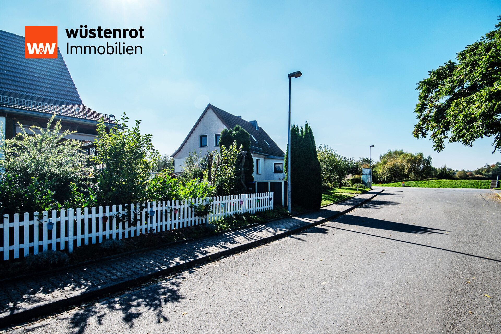 Immobilienangebot - Frohburg - Alle - Einziehen und Wohlfühlen – Modernisierte Doppelhaushälfte mit Gartenparadies