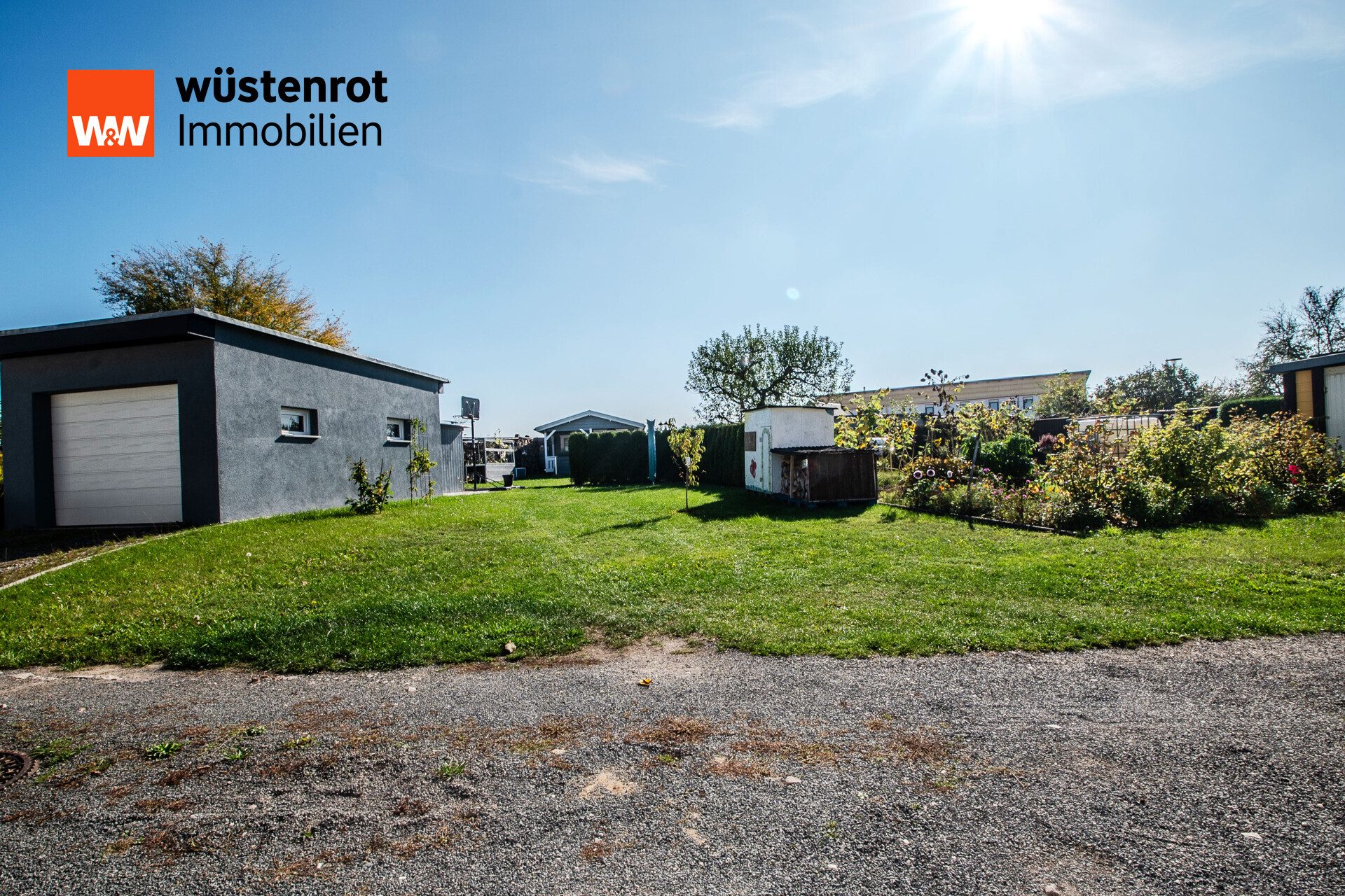 Immobilienangebot - Frohburg - Alle - Einziehen und Wohlfühlen – Modernisierte Doppelhaushälfte mit Gartenparadies