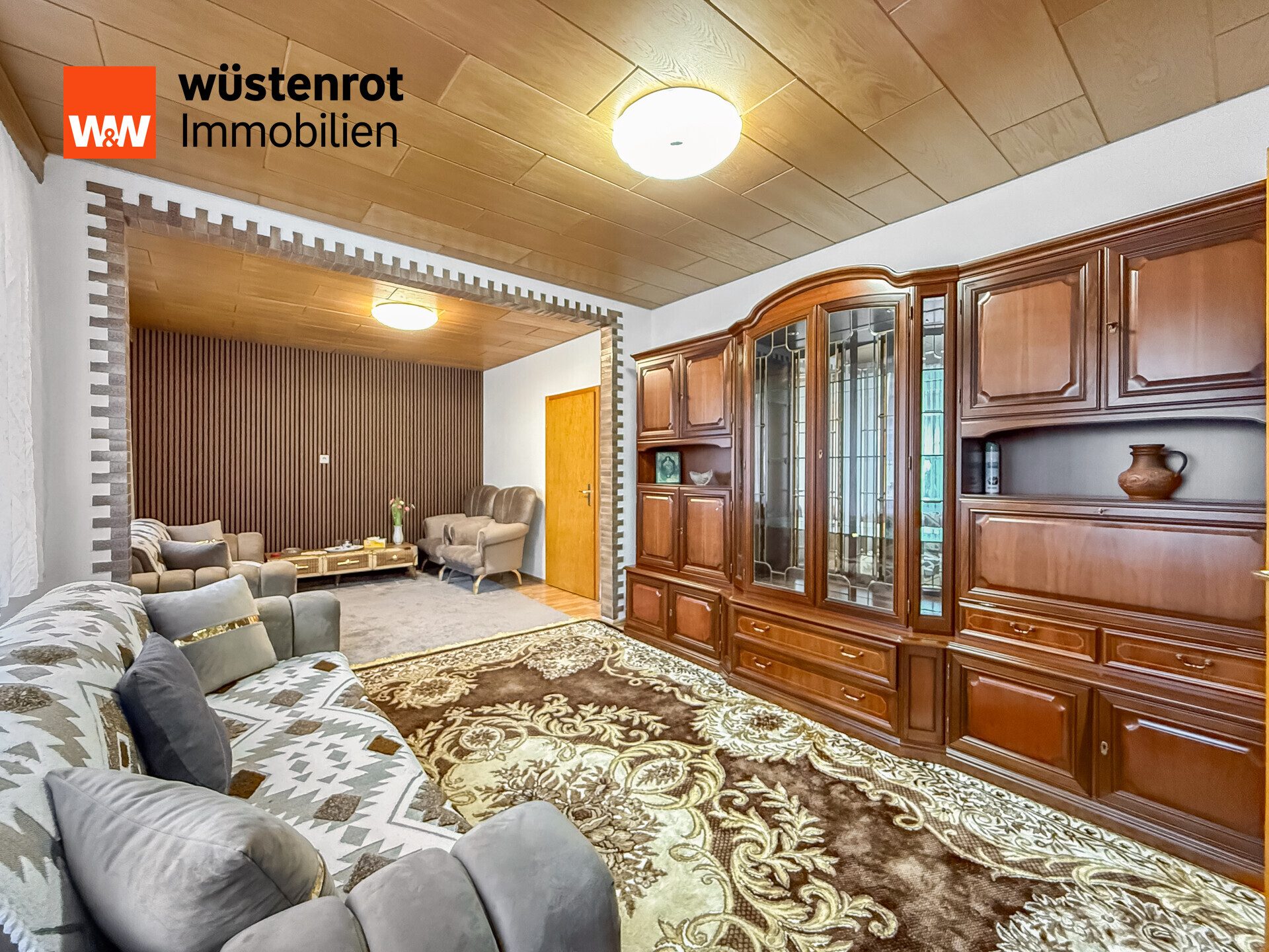 Immobilienangebot - Sankt Ingbert / Rentrisch - Alle - Platz für die ganze Familie – Doppelhaushälfte mit 8 Zimmern und Balkon in St. Ingbert-Rentrisch
