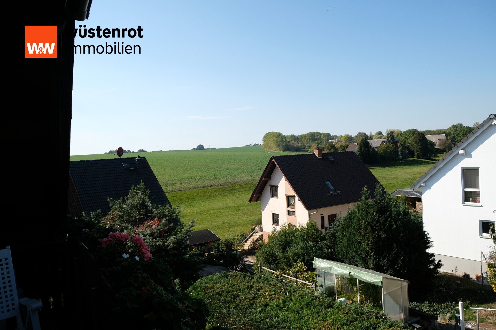 Immobilienangebot - Waldheim - Alle - Gepflegtes Traumhaus mit Weitblick, großem Garten, Sauna & 8,9 kWp PV-Anlage