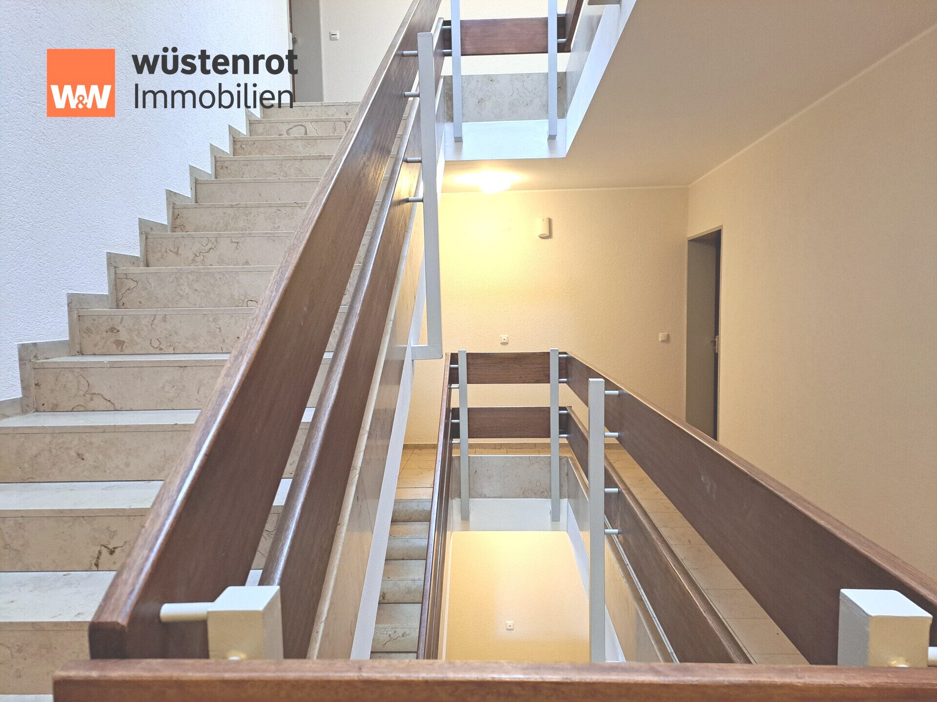 Immobilienangebot - München - Alle - Gelegenheit! Großzügige 3-Zi.-Whg. im 1. OG mit großem Balkon