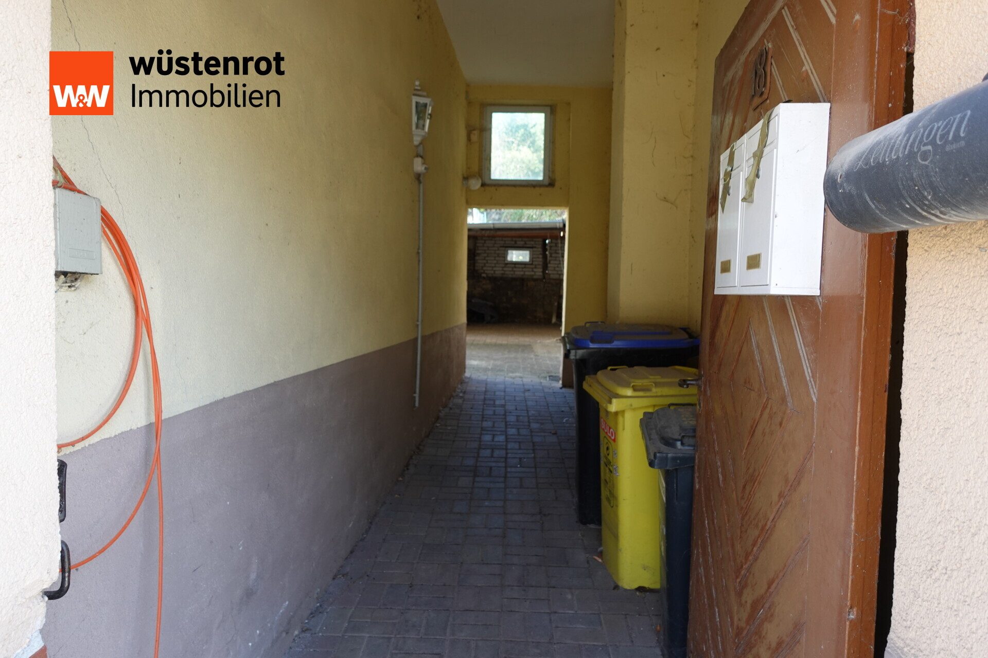 Eingang Grundstück