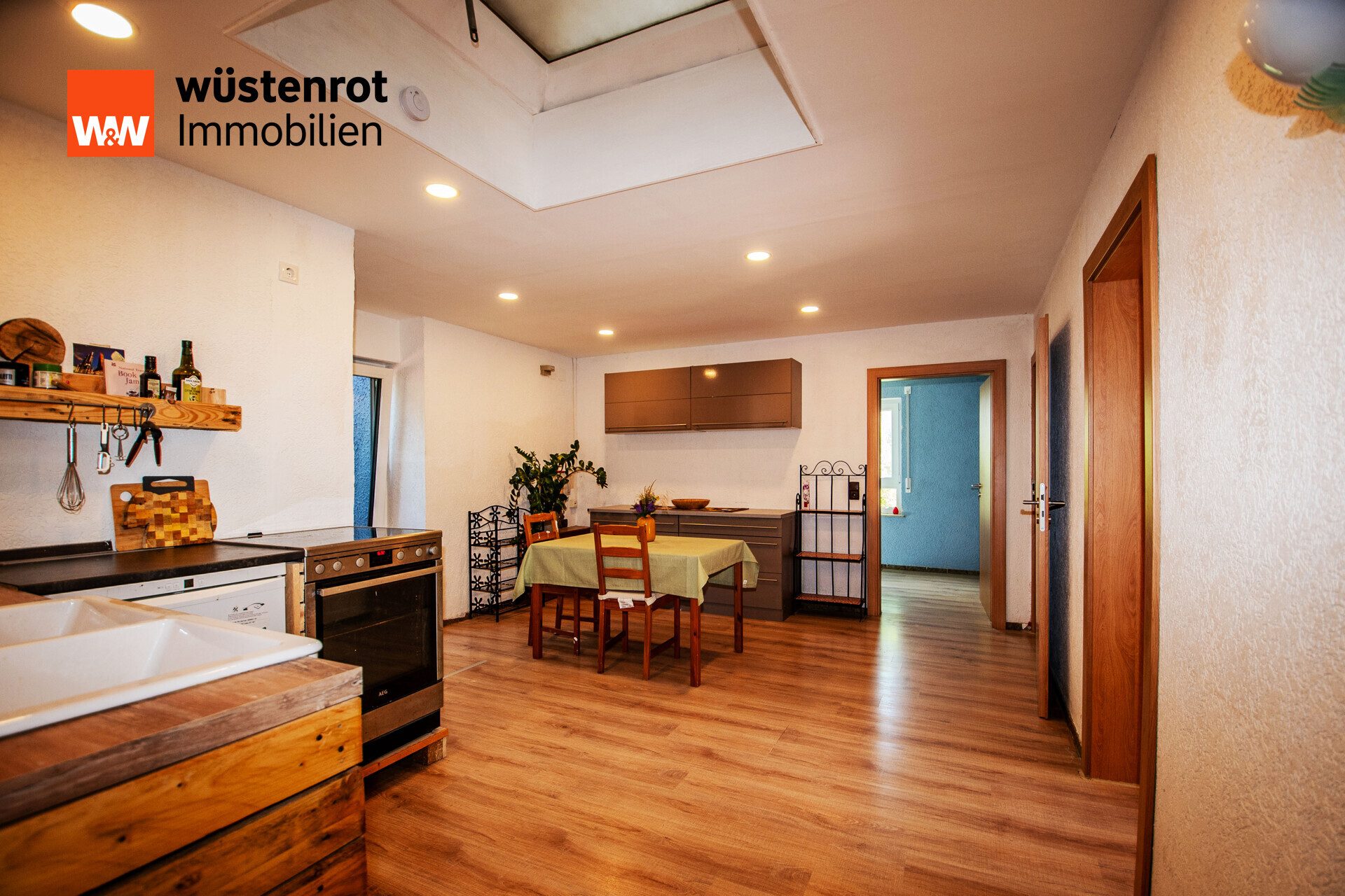 Immobilienangebot - Wertheim / Sonderriet - Alle - Zwei Häuser – ein Zuhause! Modernisiertes Wohnensemble mit Ausbaupotenzial