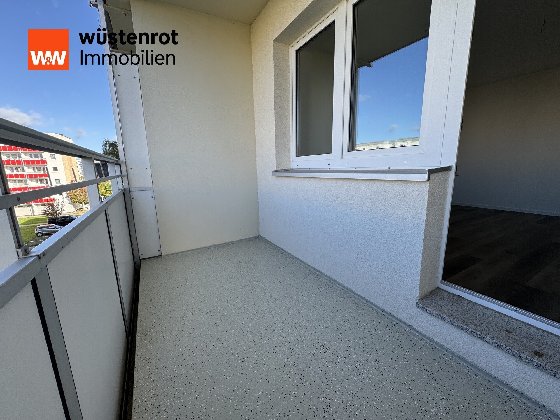 Immobilienangebot - Stralsund / Knieper West - Alle - Anfragestop! Frisch renoviert, modernisiertes Bad und eigener Balkon