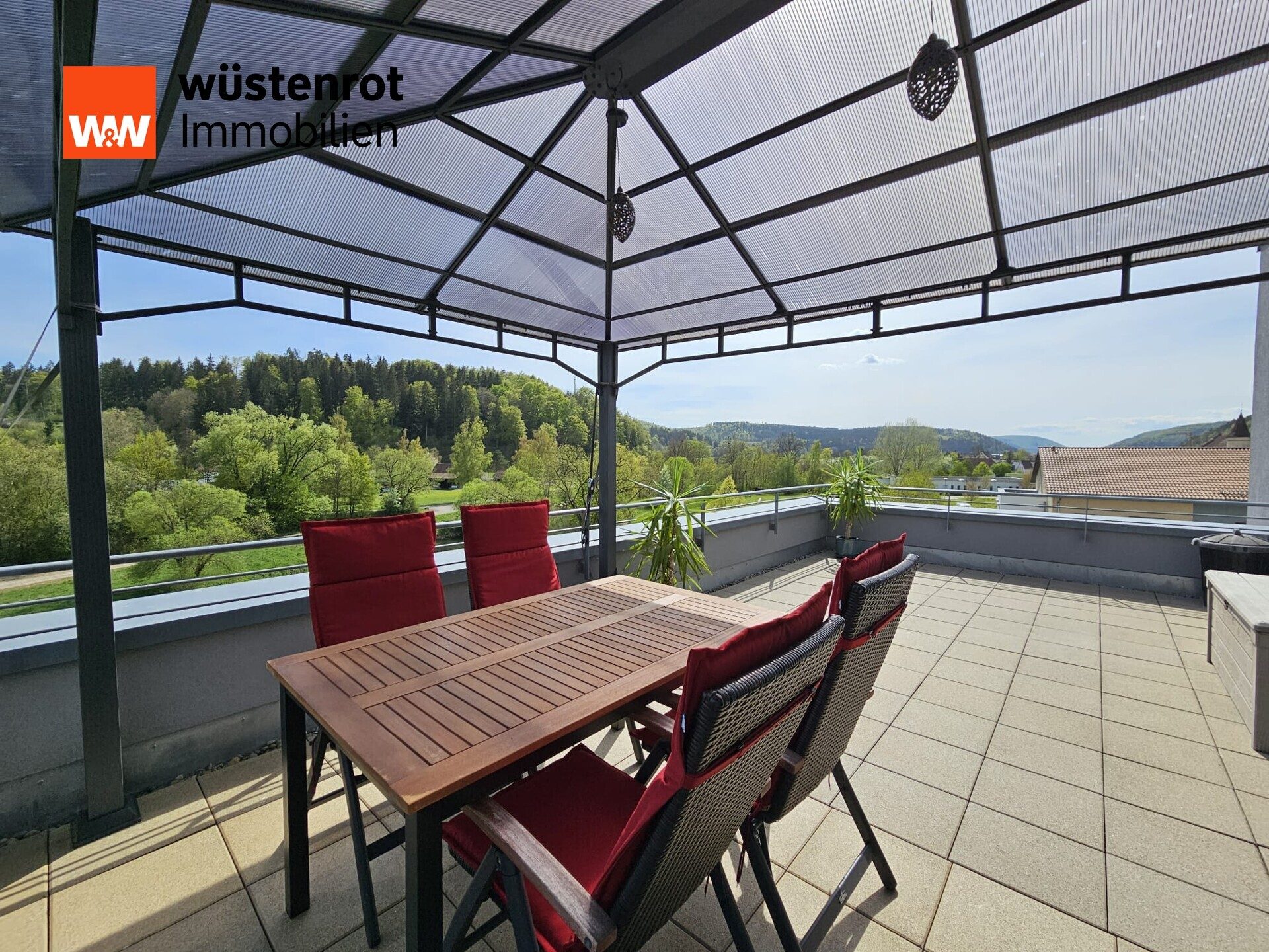 Immobilienangebot - Immendingen - Alle - Wo Licht auf Großzügigkeit trifft – Wohnen mit besonderem Flair
