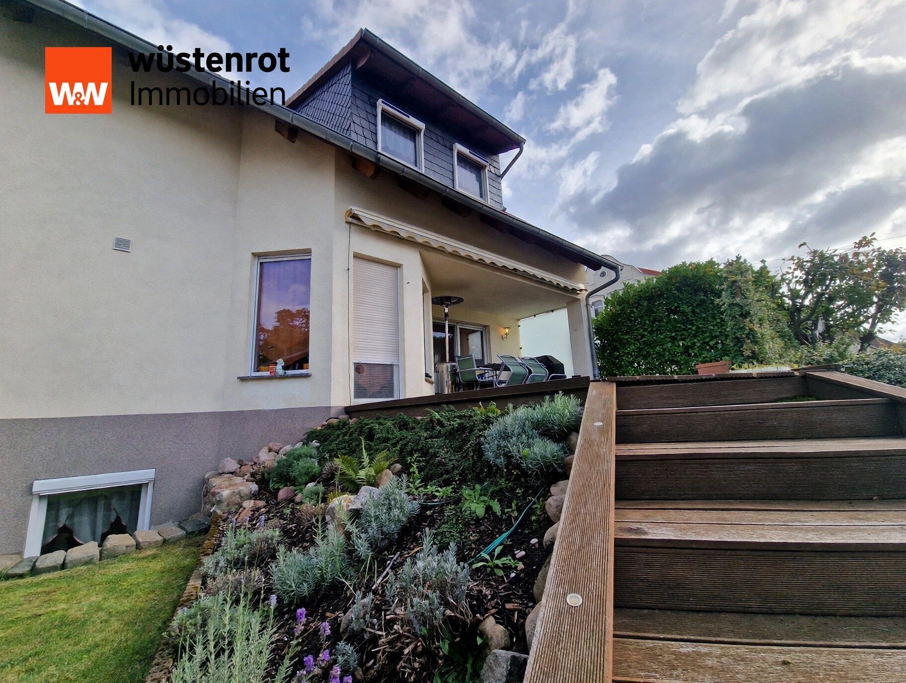 Immobilienangebot - Leipzig - Alle - Leipzig- Familienidylle in Wiederitzsch- Einfamiliehaus mit Garten+ Doppelcarport