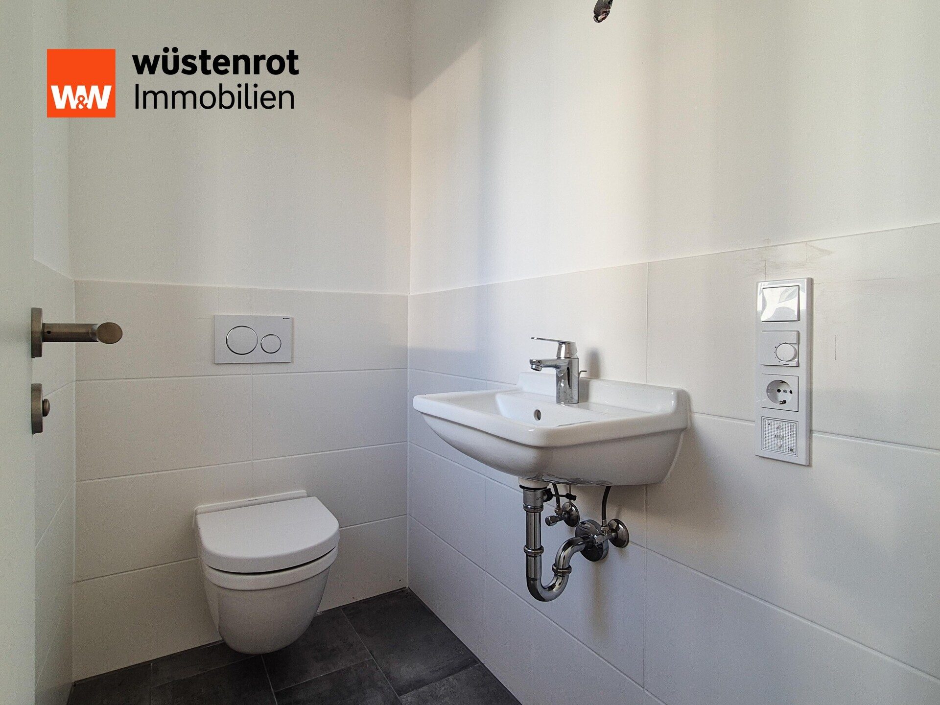 Immobilienangebot - Rosbach vor der Höhe - Alle - Erstbezug für Familien: Letzte hochwertige Neubau-DHH (A+) mit Vollkeller & Südwest-Garten