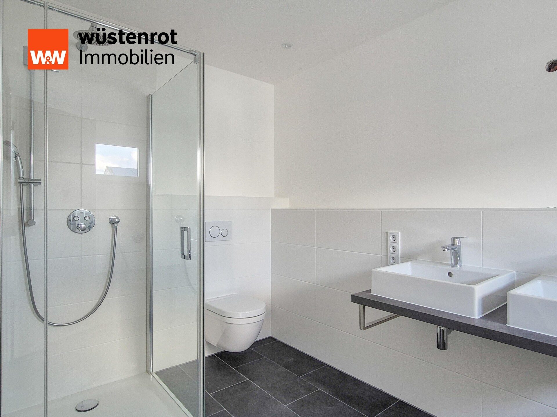 Immobilienangebot - Rosbach vor der Höhe - Alle - Erstbezug für Familien: Letzte hochwertige Neubau-DHH (A+) mit Vollkeller & Südwest-Garten