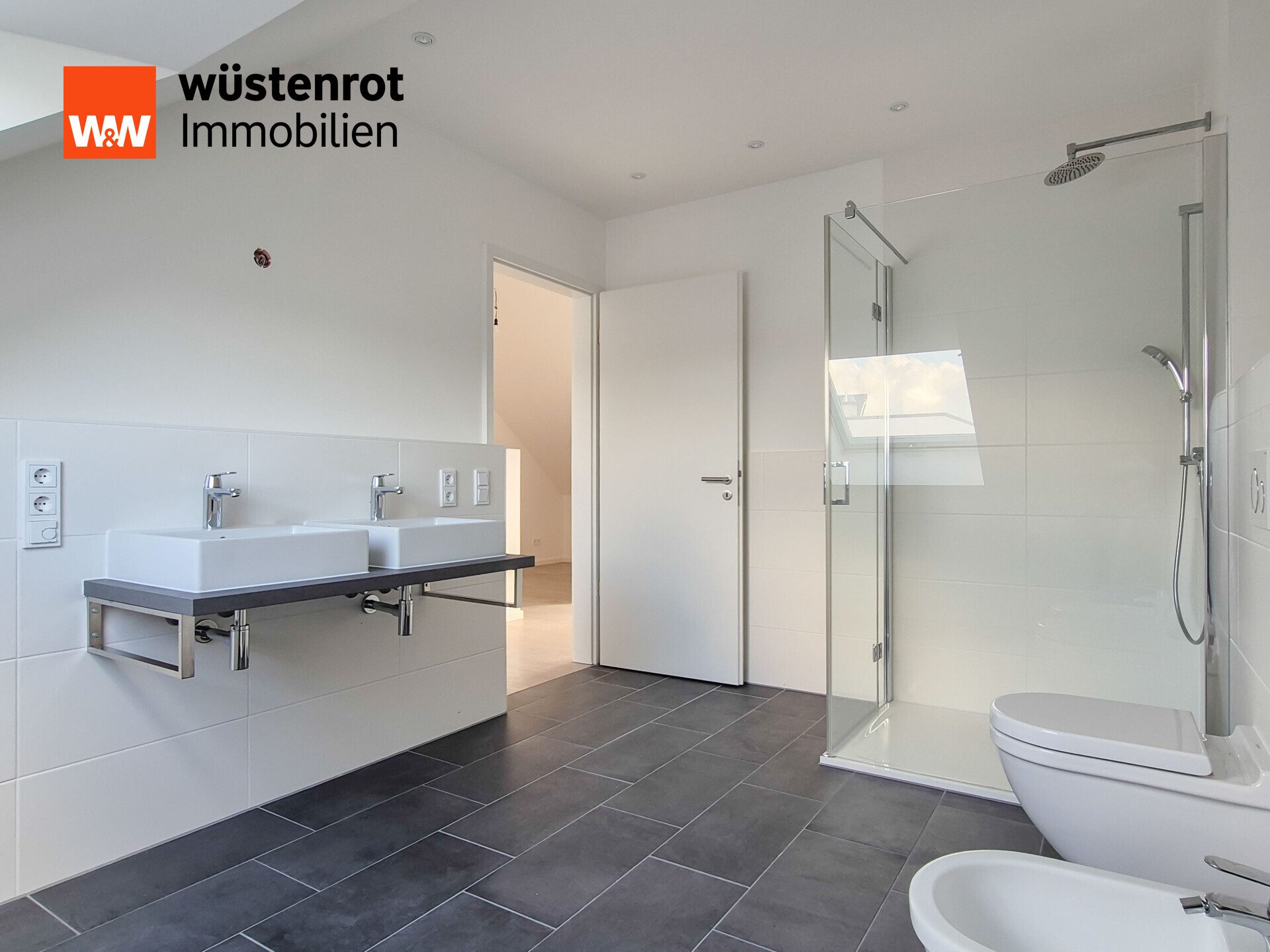 Immobilienangebot - Rosbach vor der Höhe - Alle - Erstbezug für Familien: Letzte hochwertige Neubau-DHH (A+) mit Vollkeller & Südwest-Garten