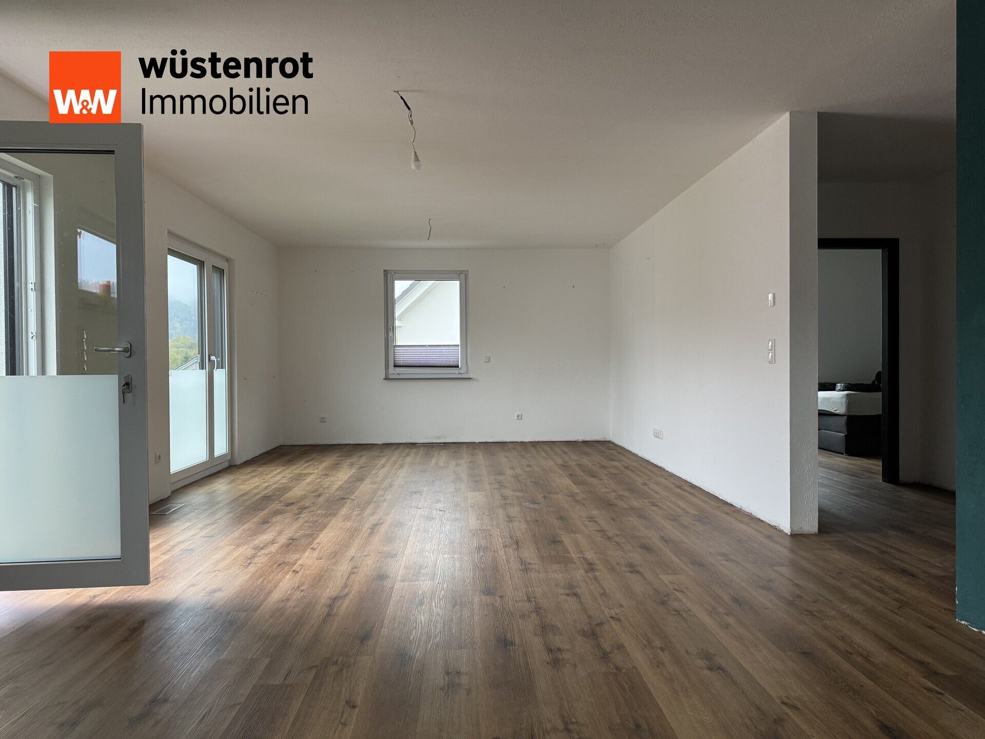 Immobilienangebot - Oberndorf am Neckar / Altoberndorf - Alle - Modernes Familienglück – großzügiges Wohnen mit Einliegerwohnung und Energieklasse A+
