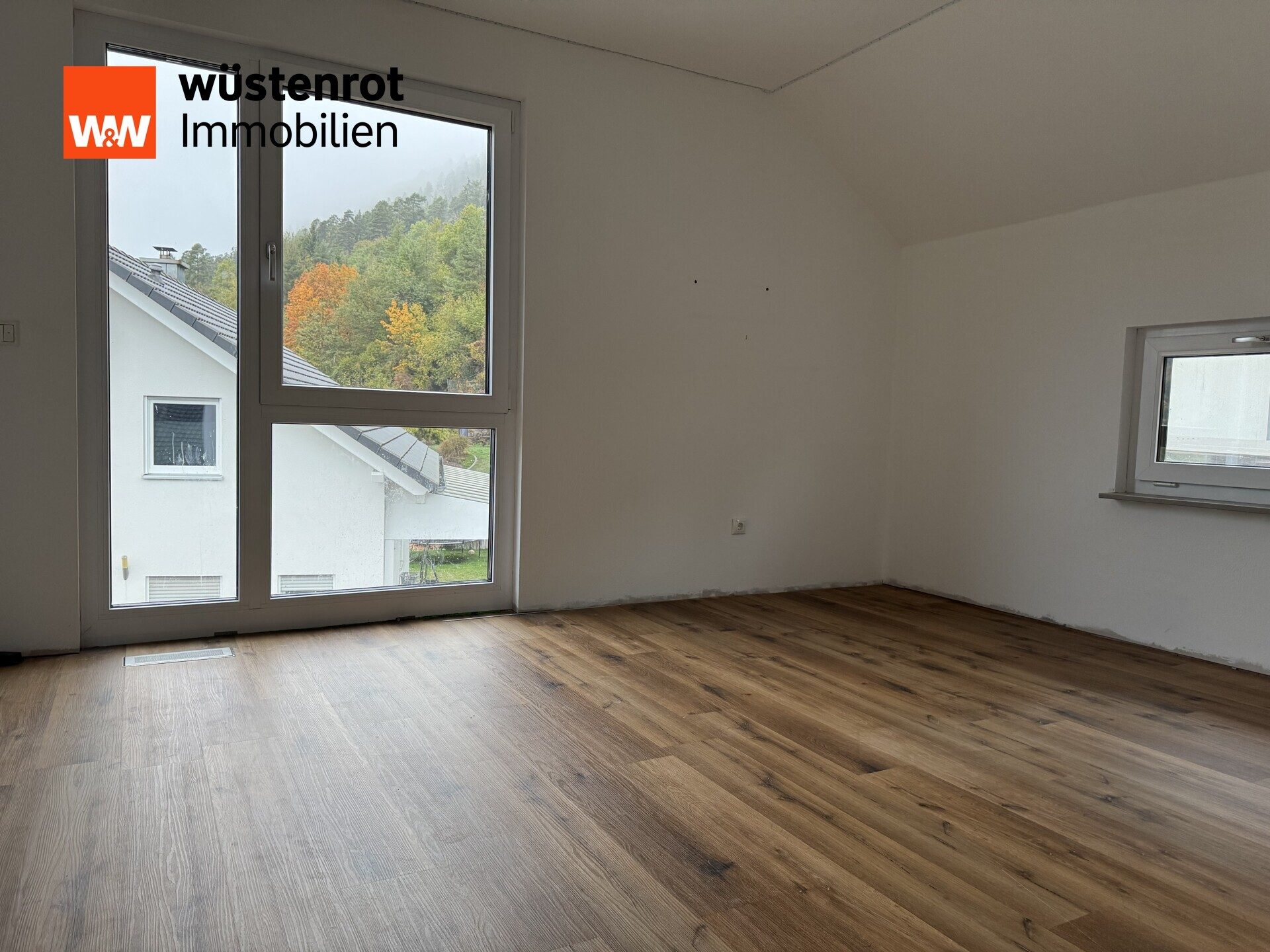 Immobilienangebot - Oberndorf am Neckar / Altoberndorf - Alle - Modernes Familienglück – großzügiges Wohnen mit Einliegerwohnung und Energieklasse A+