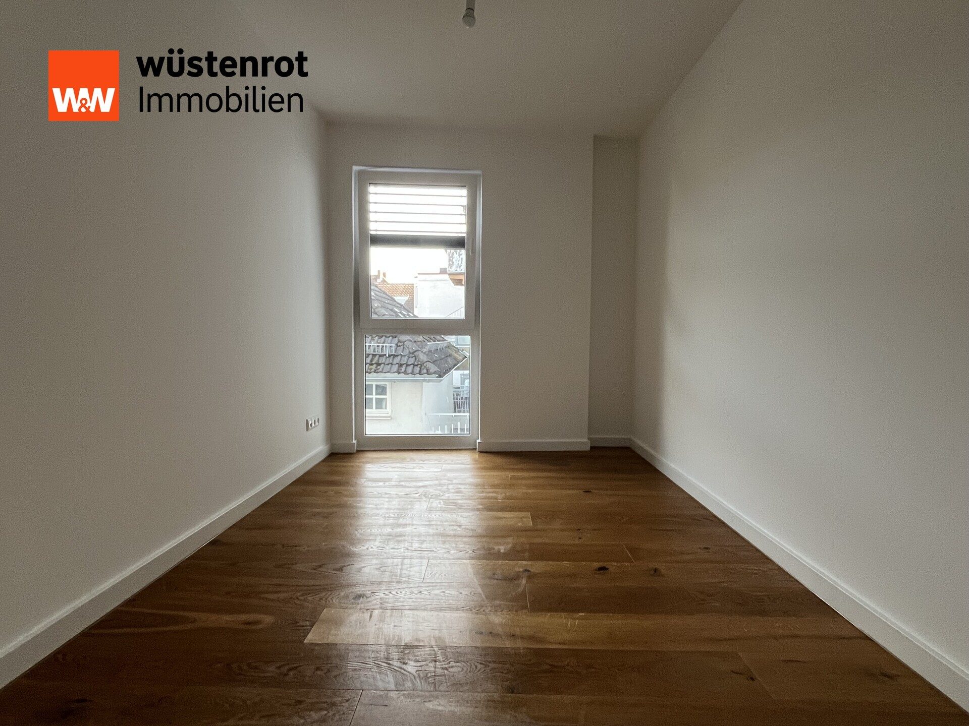 Immobilienangebot - Oberursel - Alle - Erstbezug im KfW-40-Haus: Moderne 3-Zimmer-Wohnung mit Balkon und Terrasse I Fußbodenheiz. I Parkett