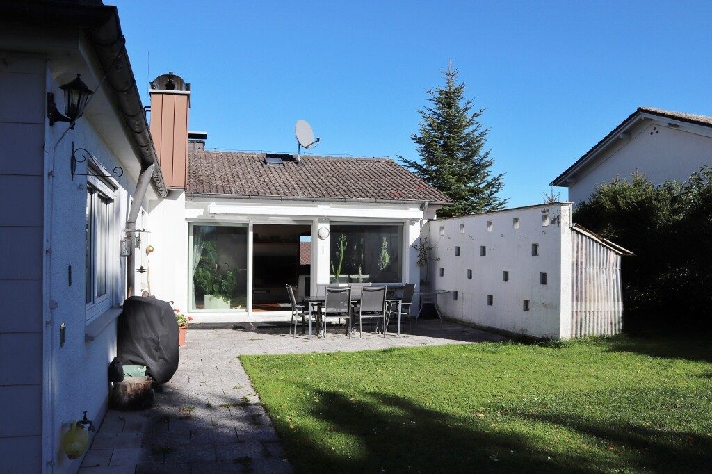 Immobilienangebot - Waltenhofen - Alle - Einfamilienhaus mit viel Platz, Garage und Stellplätzen