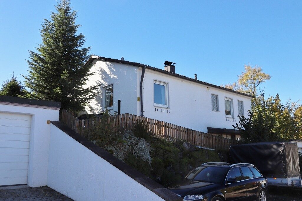 Immobilienangebot - Waltenhofen - Alle - Einfamilienhaus mit viel Platz, Garage und Stellplätzen