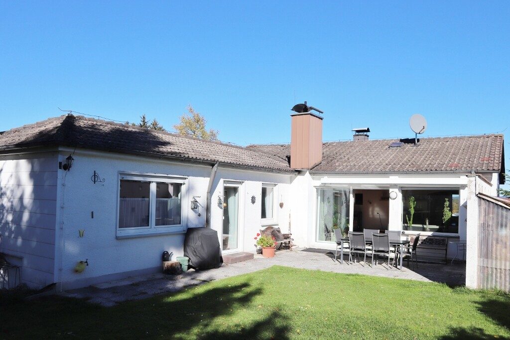 Immobilienangebot - Waltenhofen - Alle - Einfamilienhaus mit viel Platz, Garage und Stellplätzen