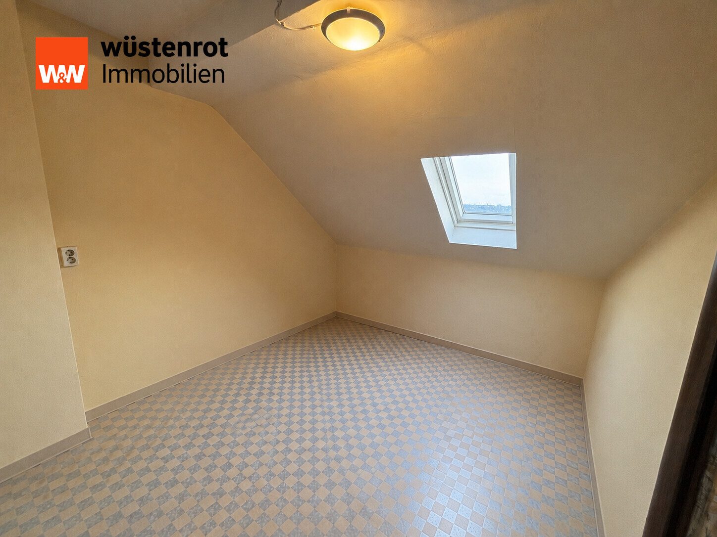 Immobilienangebot - Solingen - Alle - Großzügiges Stadthaus mit Garten in zentraler Lage – perfekt für Familien oder Kapitalanleger