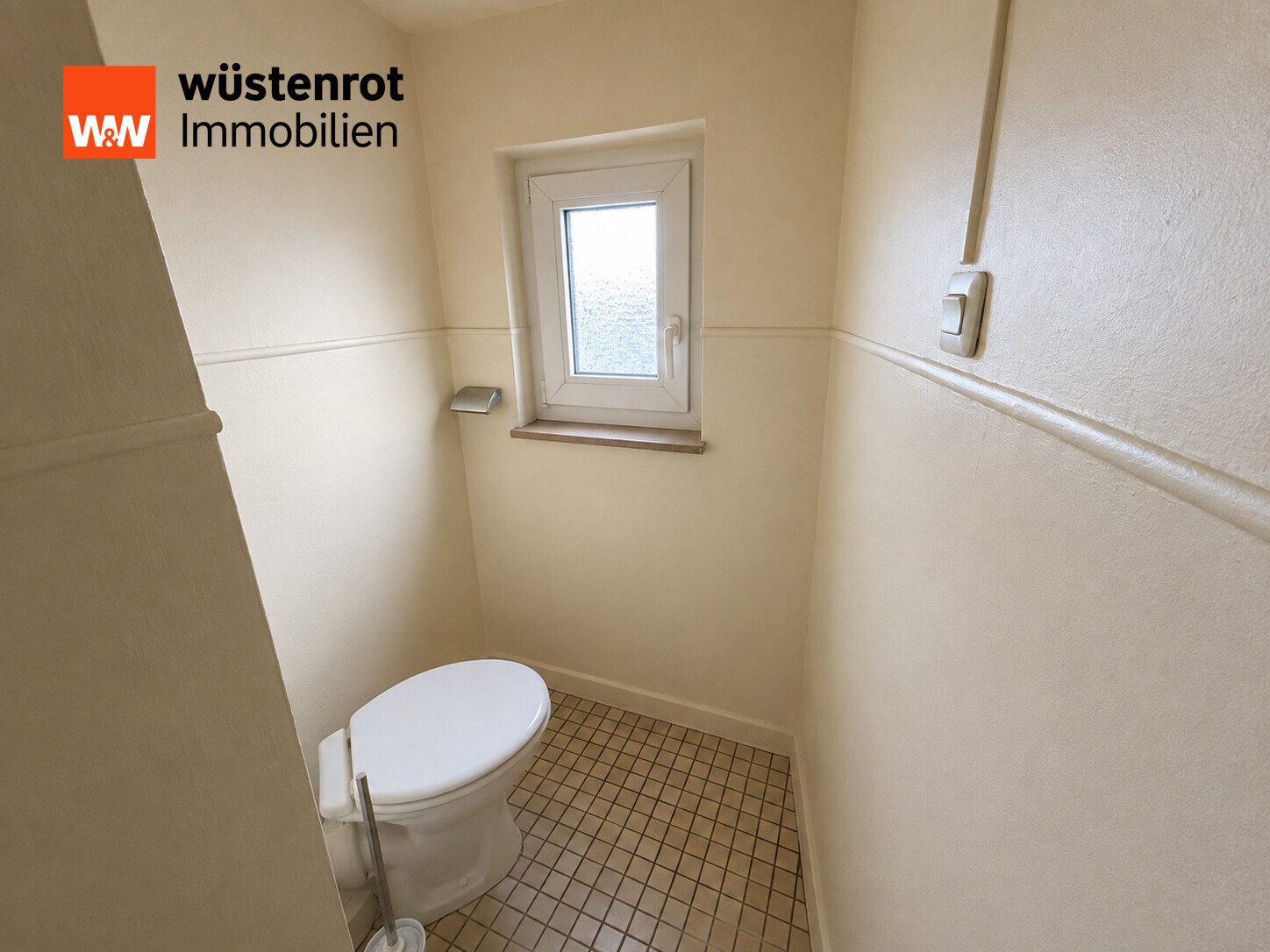 Immobilienangebot - Solingen - Alle - Großzügiges Stadthaus mit Garten in zentraler Lage – perfekt für Familien oder Kapitalanleger
