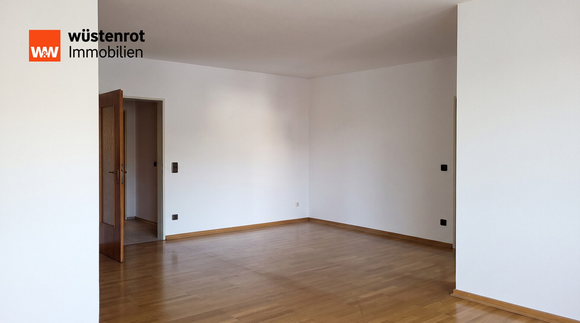 Immobilienangebot - Bielefeld - Alle - Raum für mehr – großzügige Wohnung mit Balkon und Garage in Bielefeld - Quelle