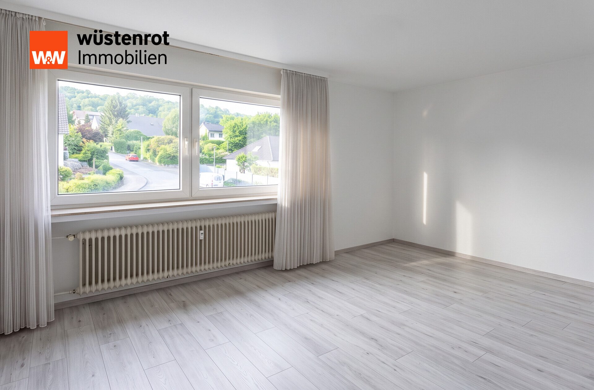 Immobilienangebot - Bielefeld - Alle - Raum für mehr – großzügige Wohnung mit Balkon und Garage in Bielefeld - Quelle