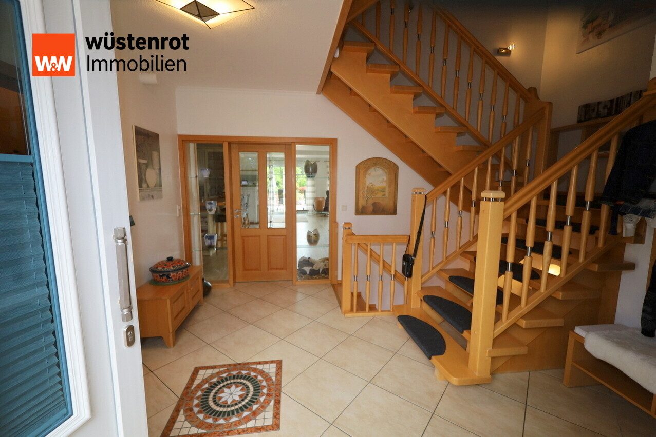 Immobilienangebot - Friesoythe / Ahrensdorf - Alle - Wohnen direkt am Küstenkanal! EFH mit ELW und vielen Highlights auf großem Grundstück