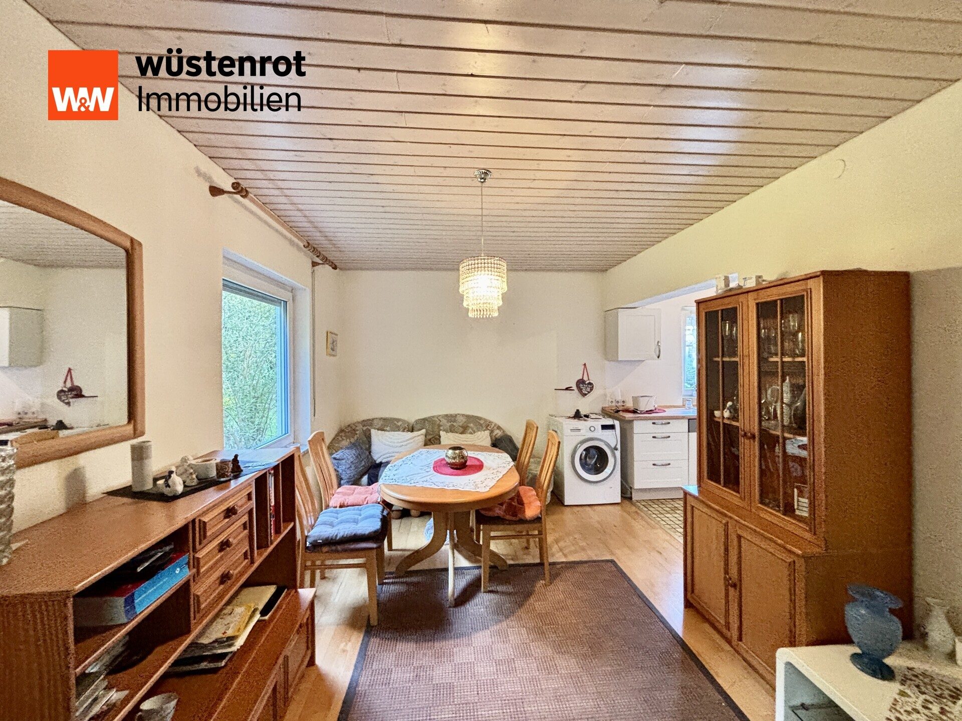 Immobilienangebot - Wolpertswende - Alle - 3,5 Zimmer Erdgeschosswohnung mit Garten in ruhiger Wohnlage
