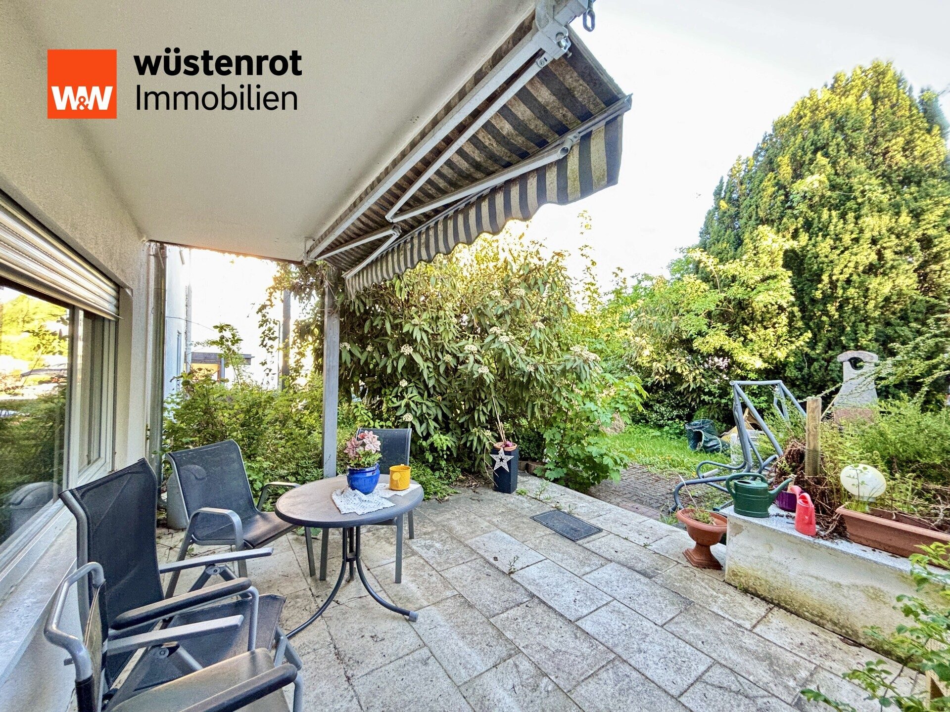 Immobilienangebot - Wolpertswende - Alle - 3,5 Zimmer Erdgeschosswohnung mit Garten in ruhiger Wohnlage