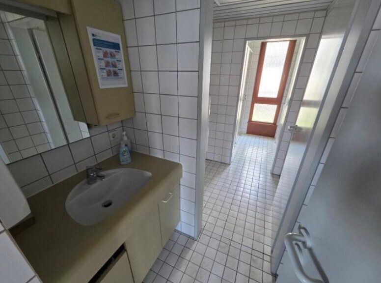 Immobilienangebot - Böblingen - Alle - Attraktive Büroimmobilie in Böblingen-Hulb – 2.301 m² Mietfläche mit direkter Anbindung an A81/B14