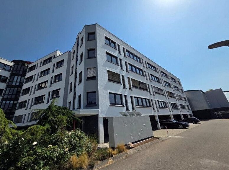 Immobilienangebot - Böblingen - Alle - Attraktive Büroimmobilie in Böblingen-Hulb – 2.301 m² Mietfläche mit direkter Anbindung an A81/B14