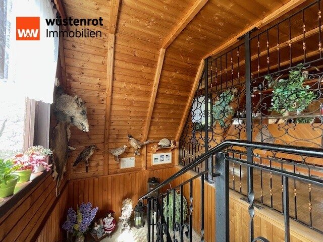 Immobilienangebot - Masserberg / Schnett - Alle - Wo der Rennsteig zuhause ist-
ein besonderer Ort für Ihre neue Geschichte
