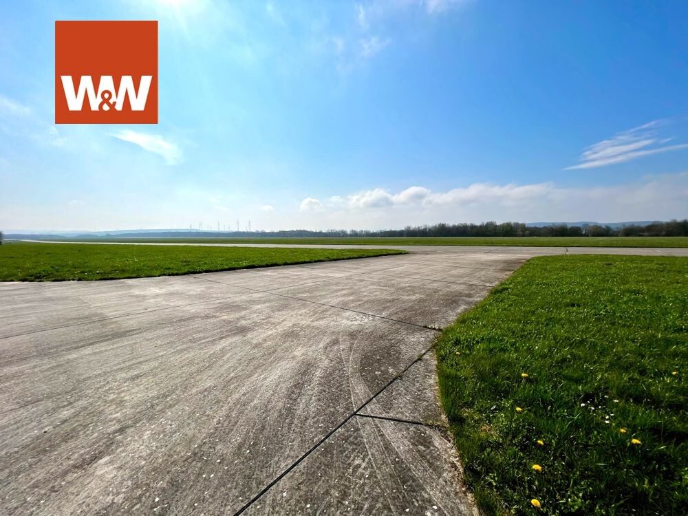 Immobilienangebot - Hörselberg-Hainich - Alle - Im Herzen Deutschlands & Europas - Exklusiver Flugzeughangar mit vielfältigen Nutzungsmöglichkeiten