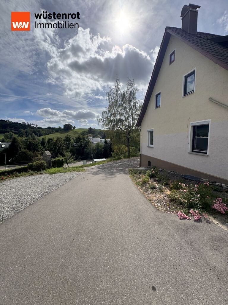 Immobilienangebot - Abtsgmünd - Alle - Einfamilienhaus mit viel Potenzial zur Wohnraumerweiterung in Abtsgmünd