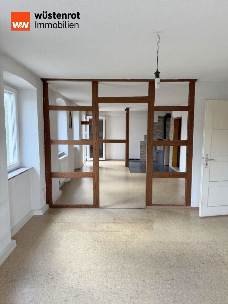 Immobilienangebot - Abtsgmünd - Alle - Einfamilienhaus mit viel Potenzial zur Wohnraumerweiterung in Abtsgmünd