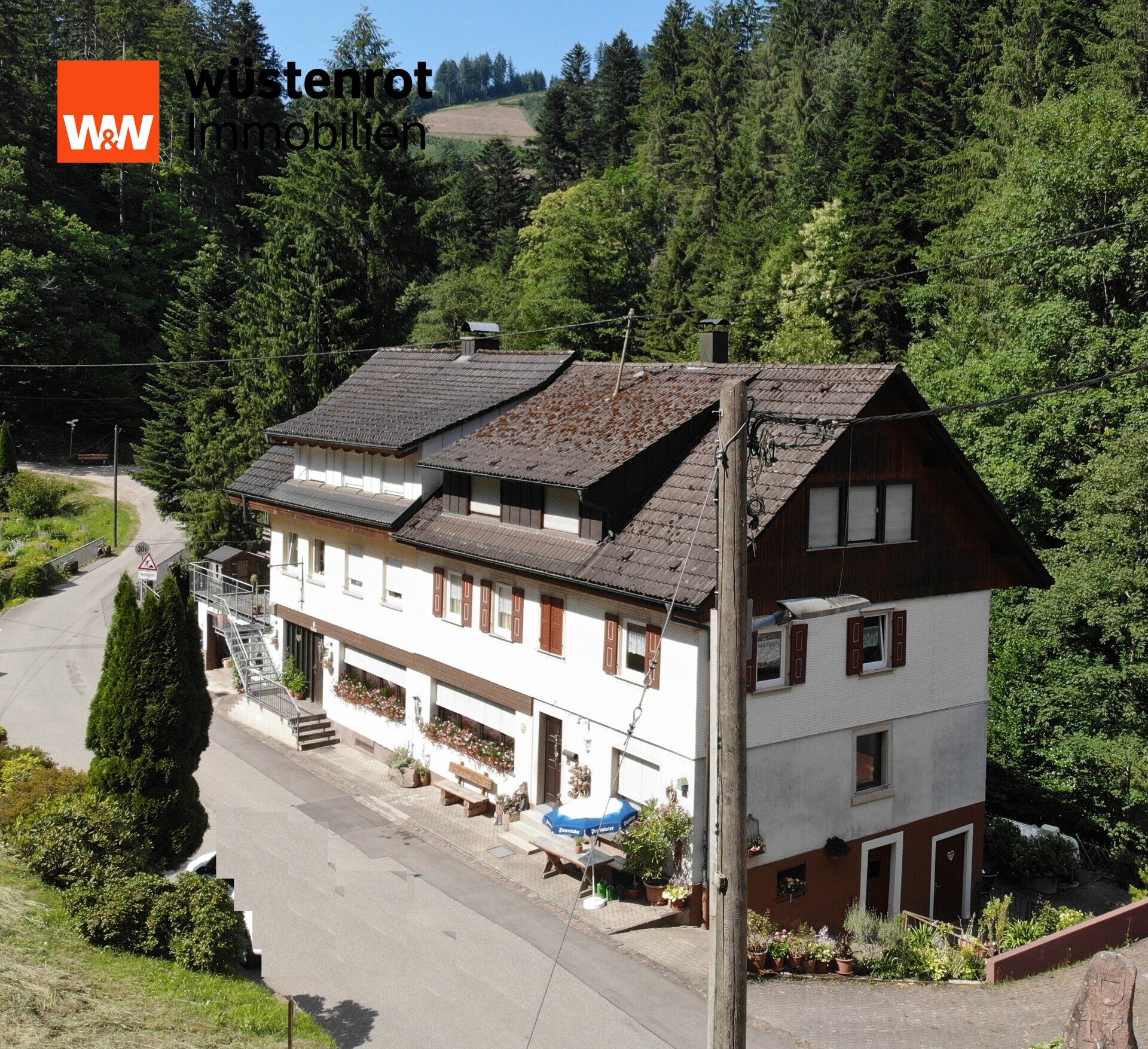 Immobilienangebot - Oppenau - Alle - Großzügiges Wohnhaus im Aussenbereich.
Viele Nutzungsmöglichkeiten