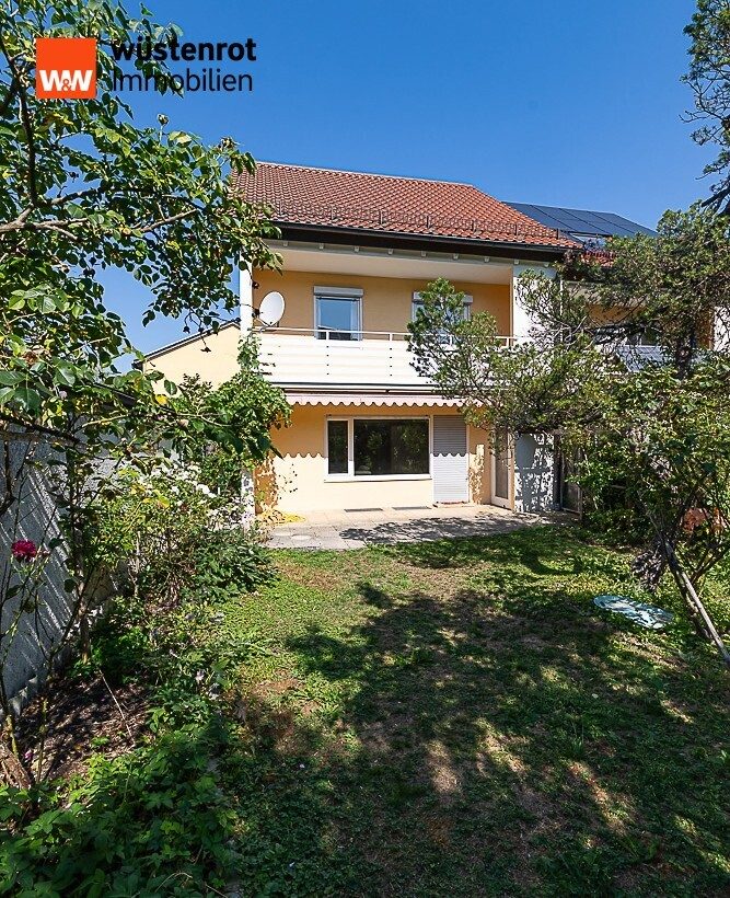 Immobilienangebot - Eichenau - Alle - Großes Reiheneckhaus m. ca. 136 m² Wfl. in ruhiger Lage v. Eichenau. Solarthermie u. vieles mehr.
