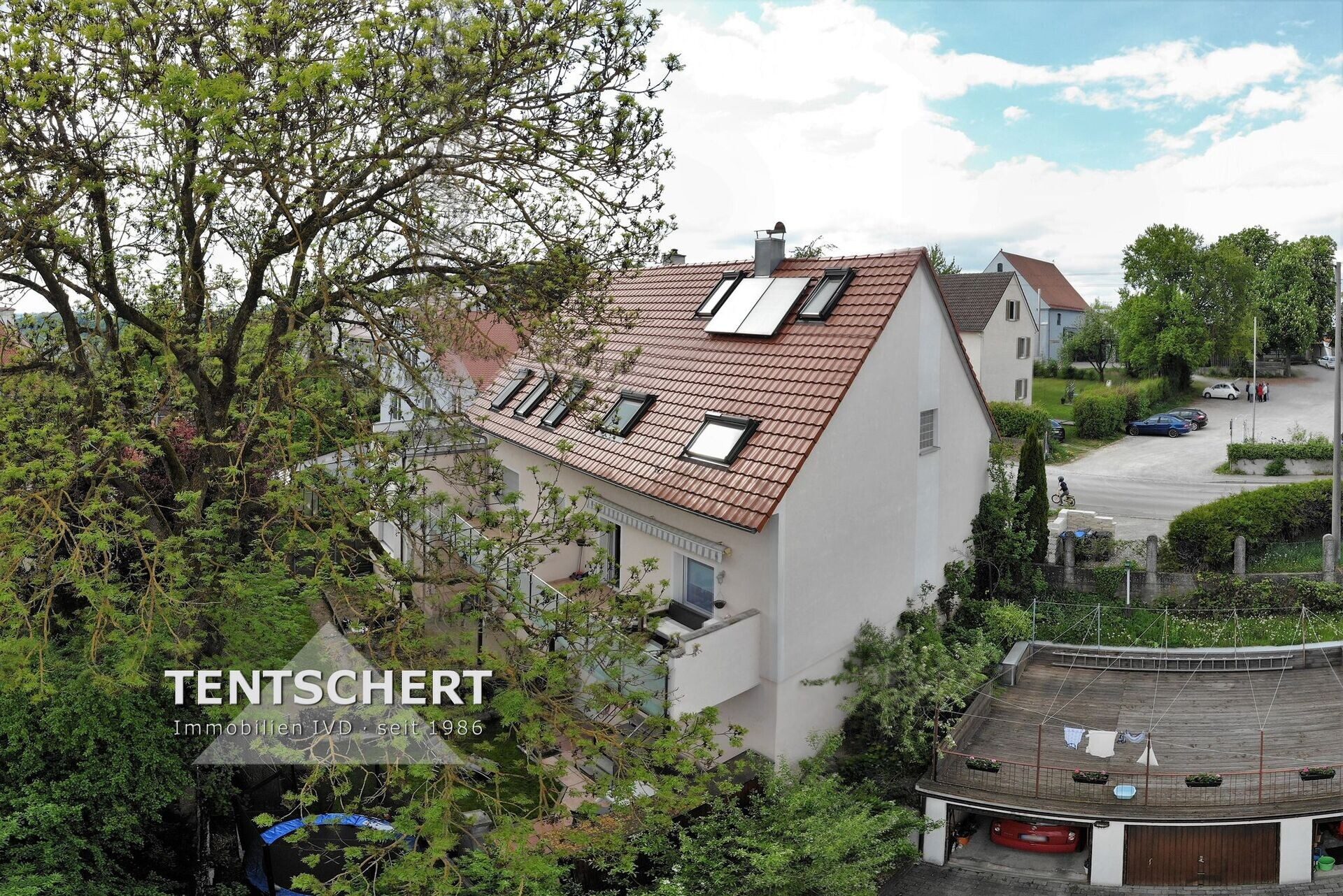 Außenansicht Immobilienangebot - Elchingen - Alle - ** Kapitalanlage ** Gemütliche Doppelhaushälfte in Oberelchingen