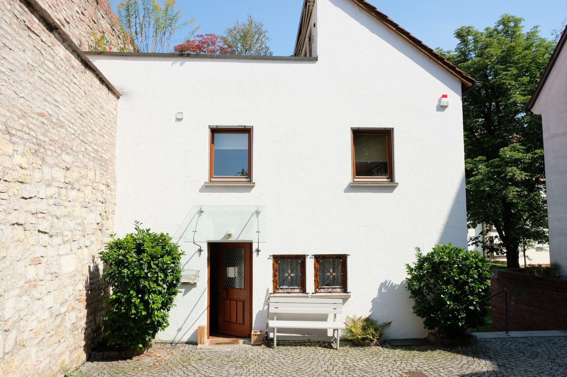 Immobilienangebot - Ulm - Alle - ++ besonderes Haus in besonderer Lage ++