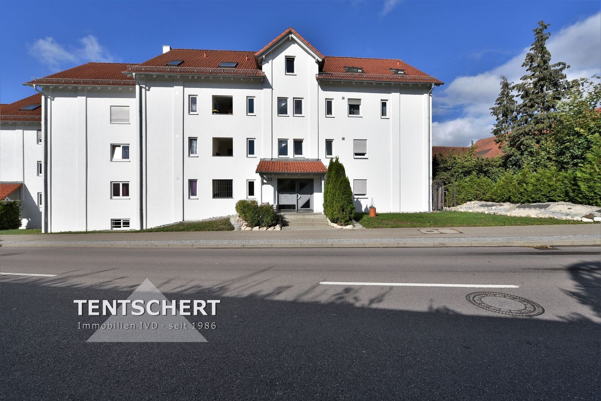 Immobilienangebot - Ehingen - Alle - Gepflegte 3-Zimmer-Wohnung - mit EBK, Balkon und TG-Stellplatz