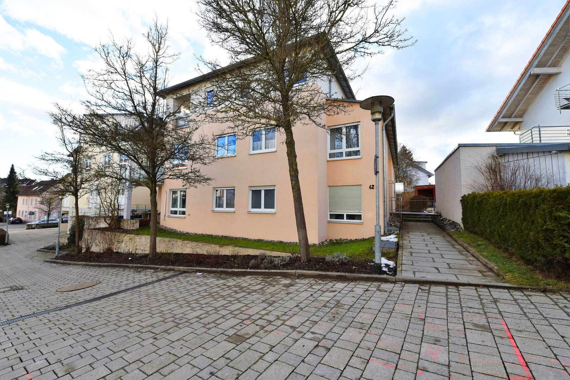 Immobilienangebot - Erbach - Alle - Helle City-Wohnung mit Terrasse, ruhige Lage