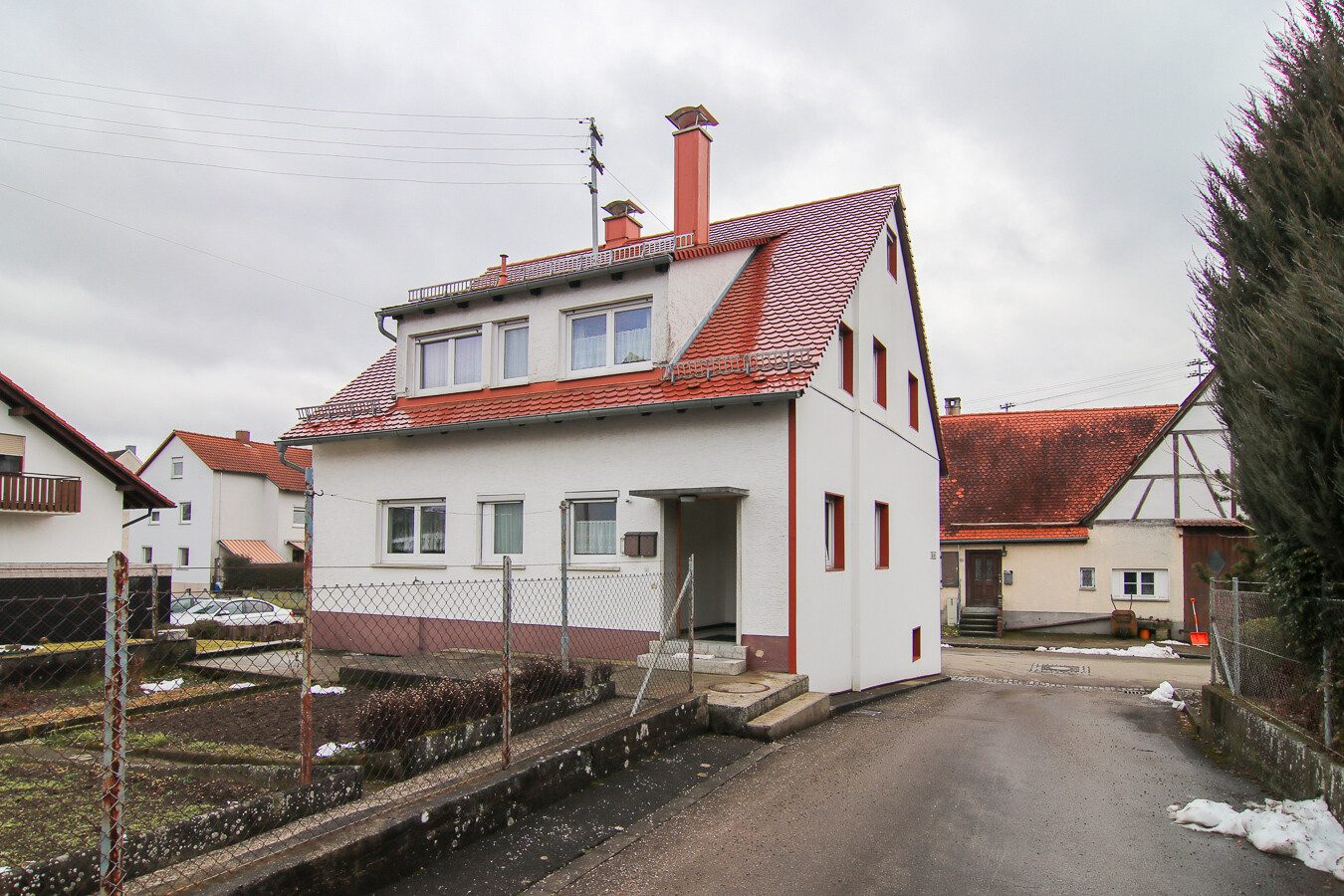 Immobilienangebot - Weidenstetten - Alle - - Vielfältige Nutzungsmöglichkeiten - EFH / ZFH + Bauplatz in Weidenstetten