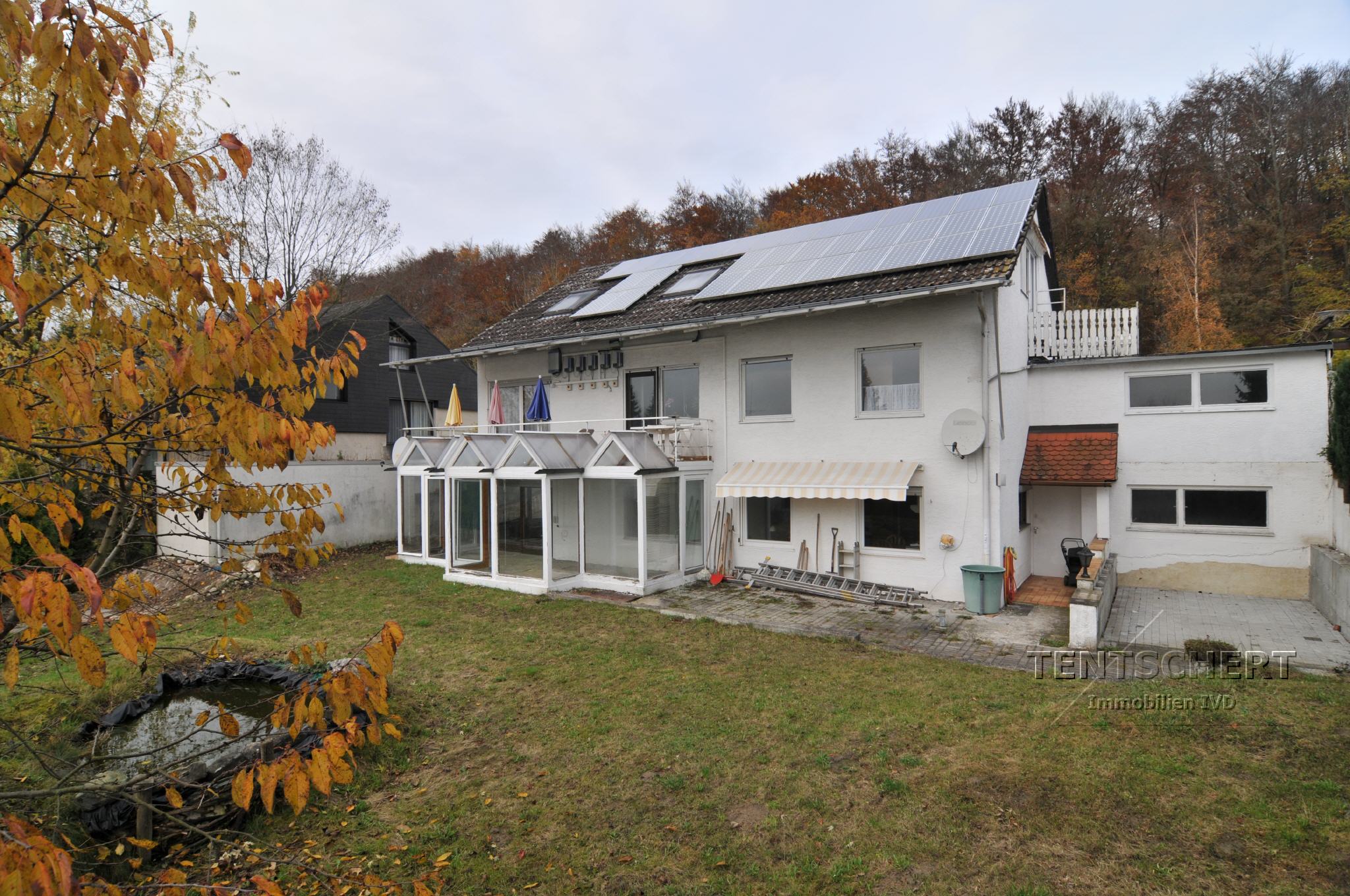 Tentschert Immobilien GmbH & Co. KG - Immobilienangebot - 89275 Elchingen - Elchingen - Zweifamilienhaus - Zweifamilienhaus mit viel Potenzial und herrlichem Weitblick