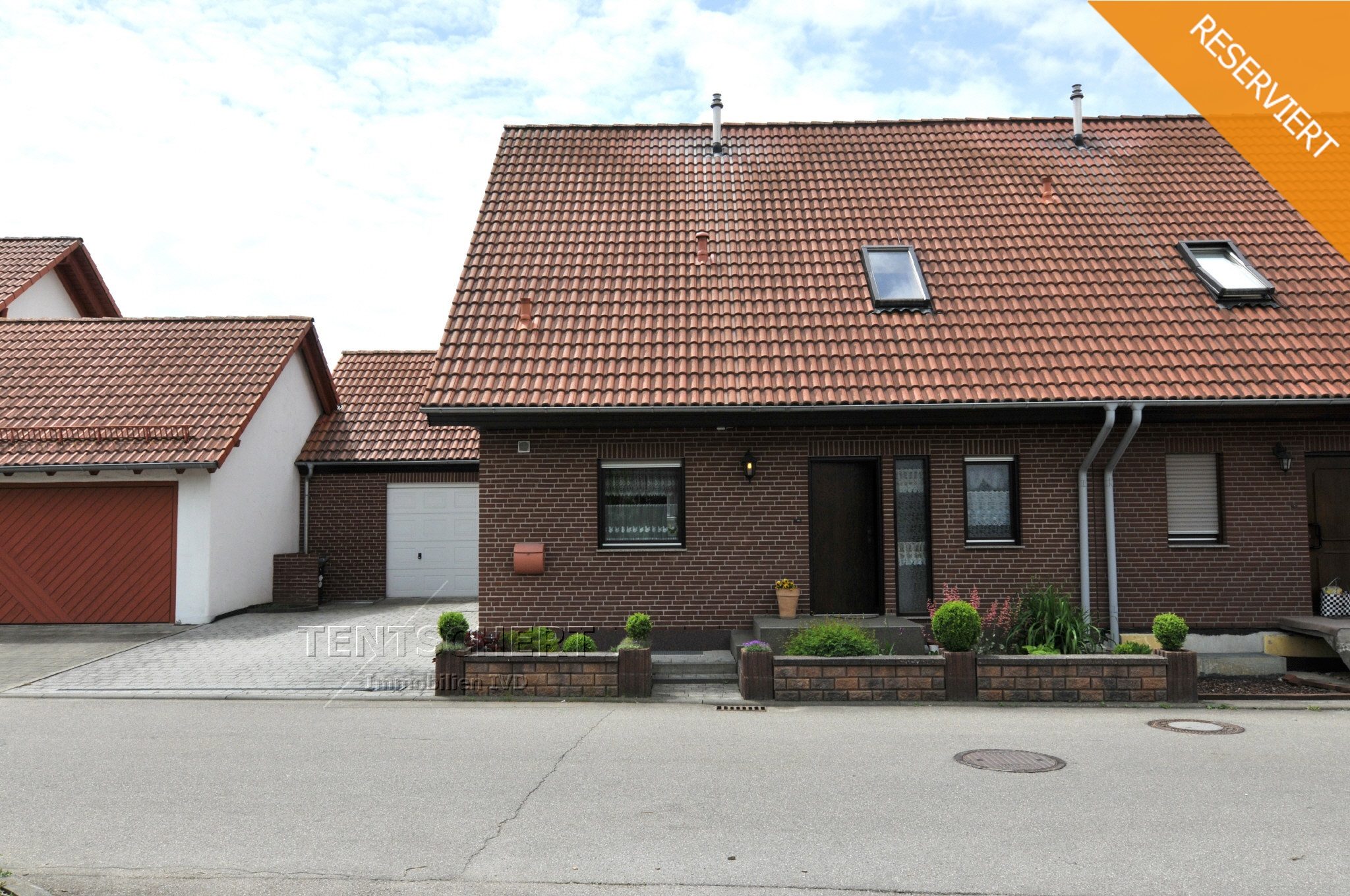 Tentschert Immobilien GmbH & Co. KG - Immobilienangebot - 89173 Lonsee - Lonsee - Doppelhaushälfte - Gepflegte Doppelhaushälfte