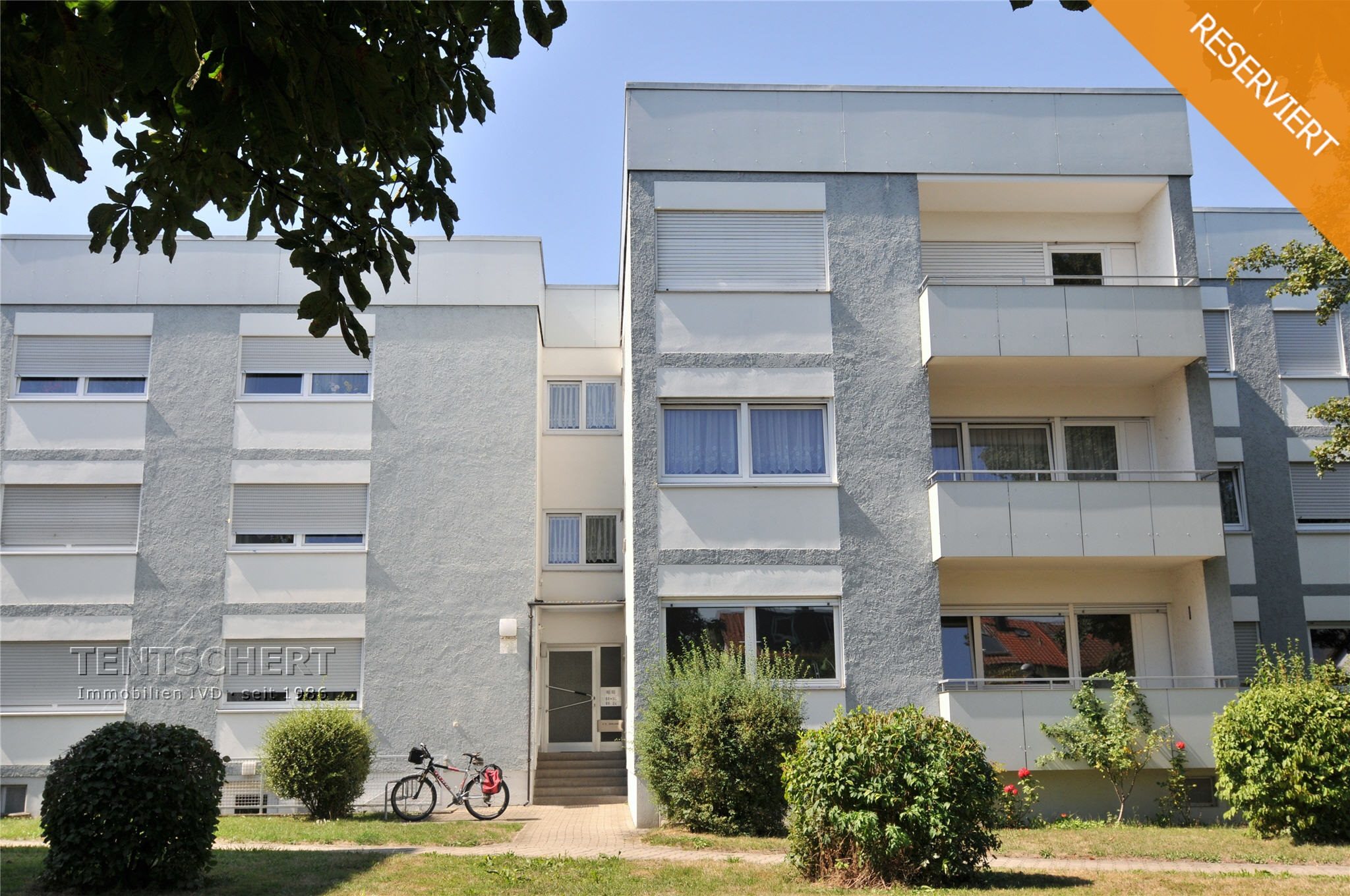 001KurzGebäudeansicht Tentschert Immobilien GmbH & Co. KG - Immobilienangebot - 89079 Ulm - Wiblingen - Wohnungen - Perfekt geschnittene 2-Zimmer-Wohnung - PROVISIONSFREI !