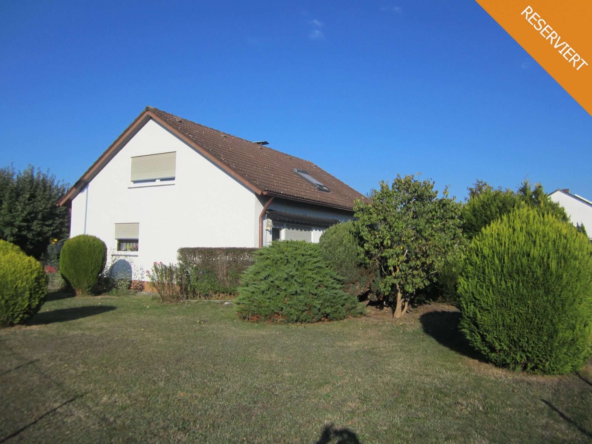 001KurzAnsicht Tentschert Immobilien GmbH & Co. KG - Immobilienangebot - 89079 Ulm - Gögglingen - Einfamilienhaus mit Einliegerwohnung - Familienfreundliches Einfamilienhaus mit grossem Grundstück