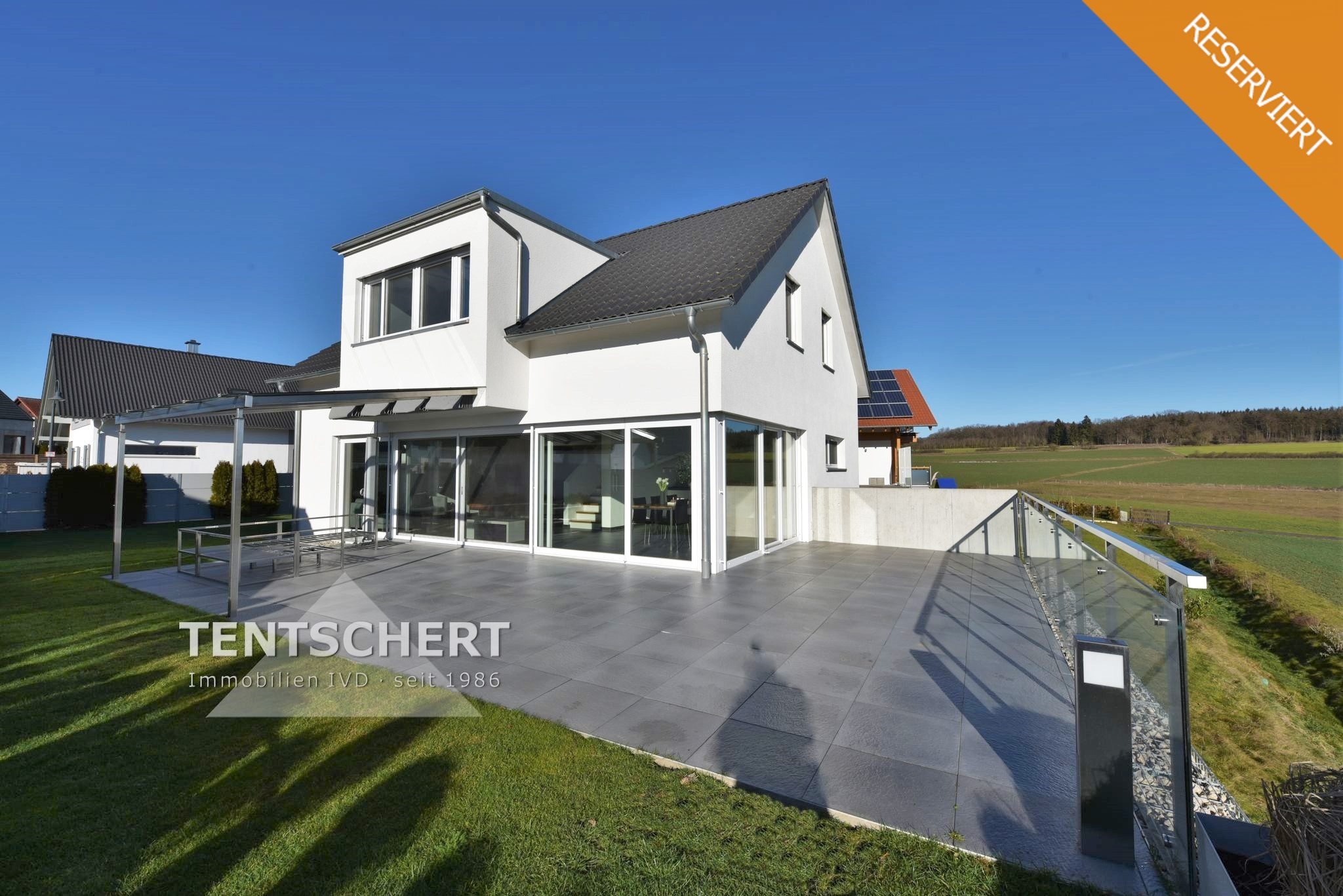Tentschert Immobilien GmbH & Co. KG - Immobilienangebot - 89198 Westerstetten - Westerstetten - Einfamilienhaus - Traumhaus - neuwertig, modern, mit klaren Linien
