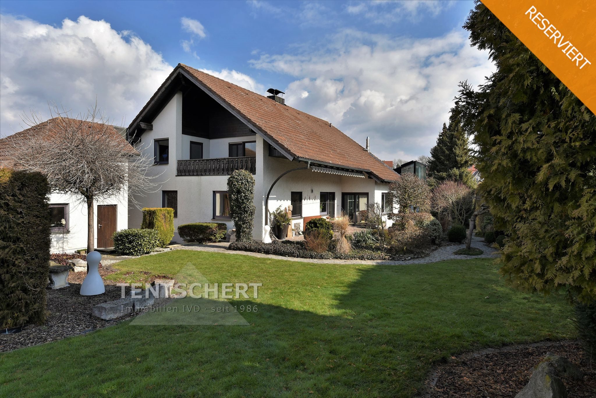 Tentschert Immobilien GmbH & Co. KG - Immobilienangebot - 89171 Illerkirchberg - Illerkirchberg - Einfamilienhaus - Schönes Einfamilienhaus auf Traumgrundstück in Oberkirchberg - PROVISIONSFREI